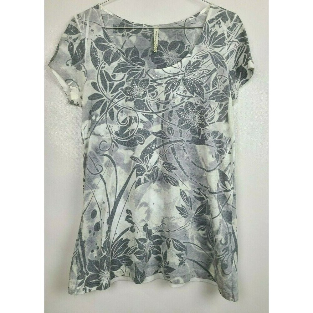 American Age Womens Gray Floral Embellished Short Sleeve T-Shirt Size Medium